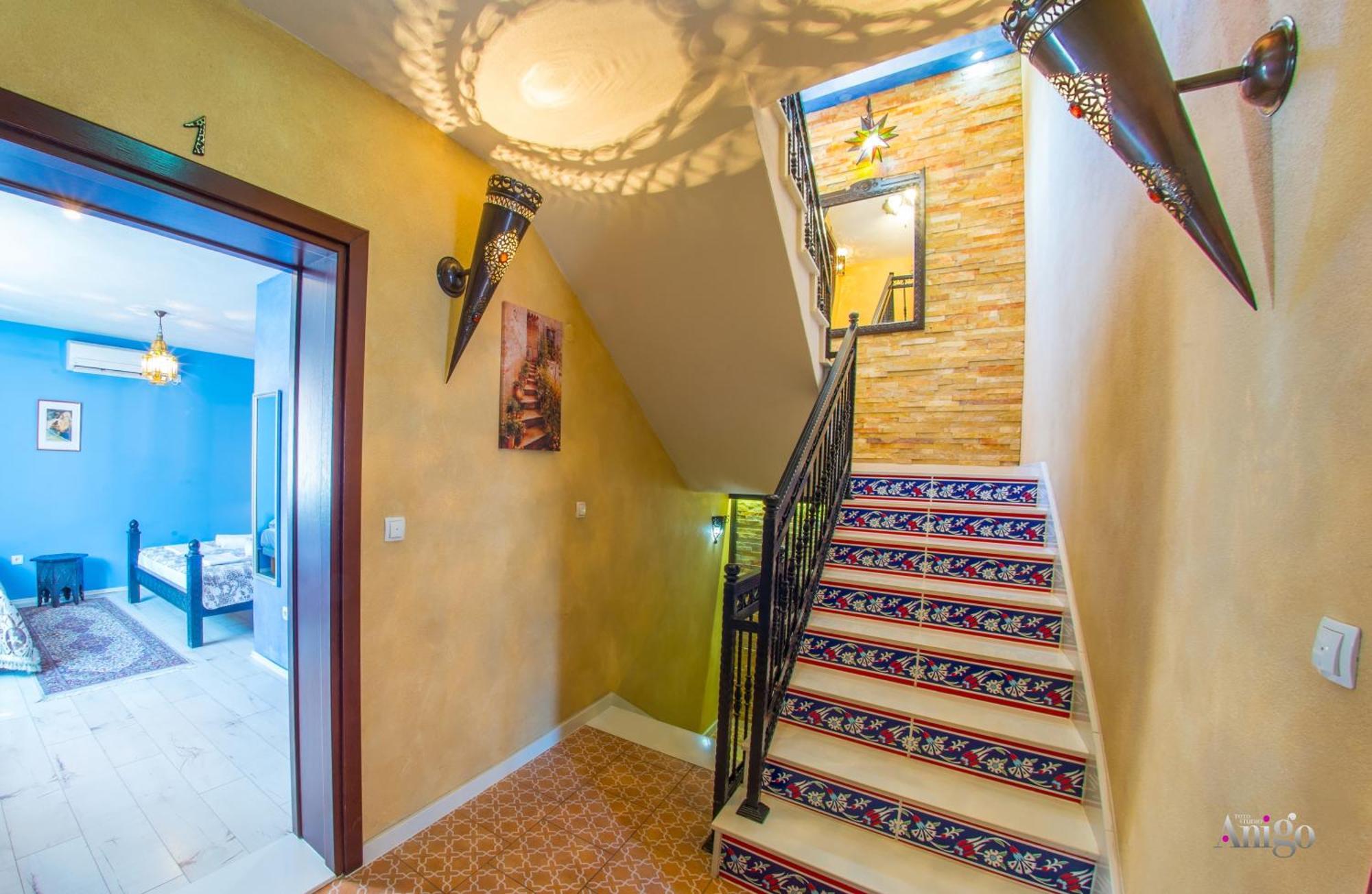 Apartments And Rooms Villa Sulejman موستار المظهر الخارجي الصورة
