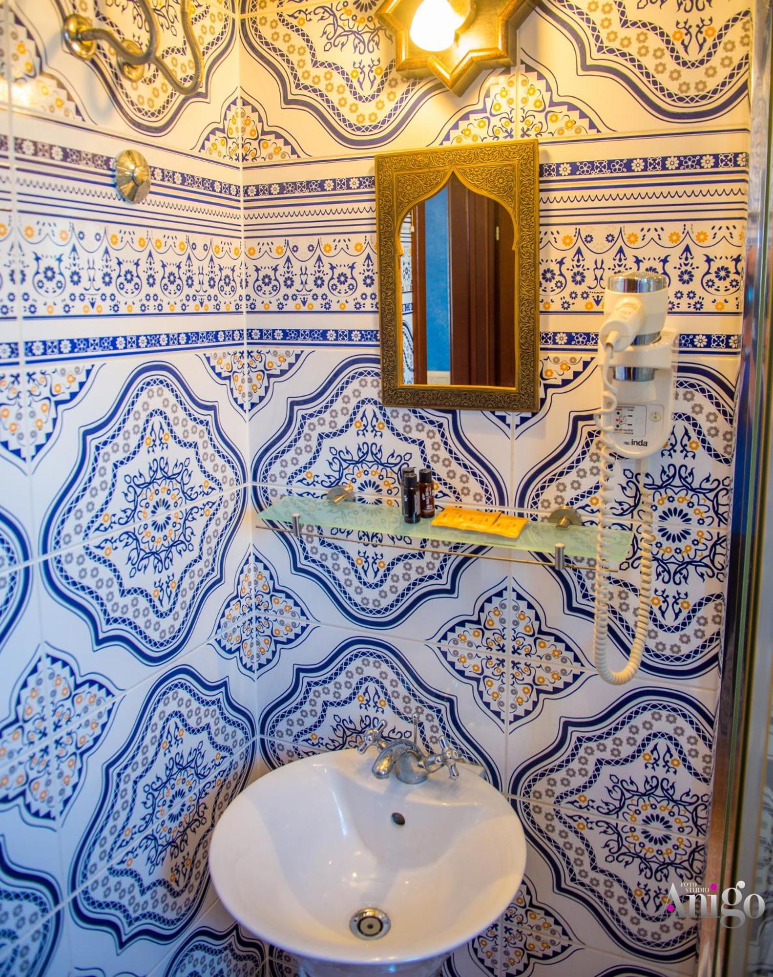 Apartments And Rooms Villa Sulejman موستار المظهر الخارجي الصورة